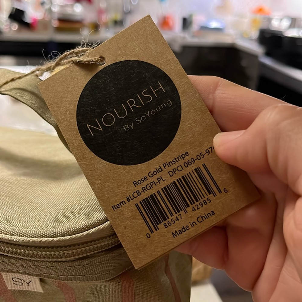 NWT "Nourish by SoYoung" Lunch Bag - Rose Gold Pinstripe - Picture 5 of 10